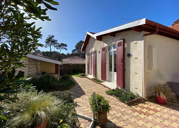 Maison Fleurie Quartier Calme Villa *