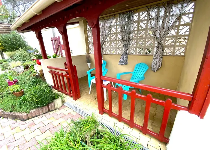 Maison Fleurie Quartier Calme *